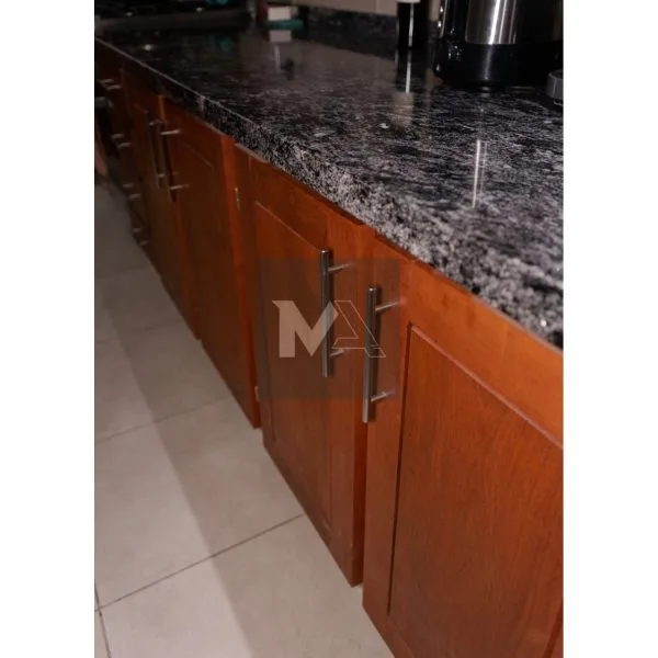 Muebles de cocina. Bajo mesada